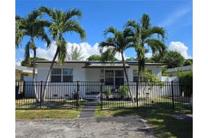 2247 Jackson St Hollywood, FL 33020 - MLS#A11984975