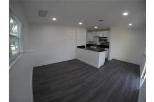 1204 Ne 5th Ter 1 Fort Lauderdale, FL 33304 - MLS#A11985002