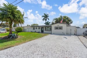 5730 Sw 55th St Davie, FL 33314 - MLS#A11985015