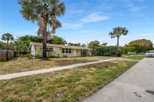 340 Se 4th St Deerfield Beach, FL 33441 - MLS#A11985020