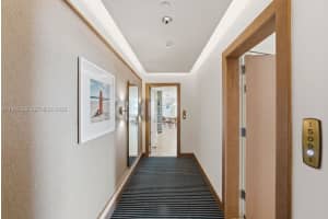 525 Fort Lauderdale Beach Blvd , Fort Lauderdale, FL 33304 - MLS#A11985029