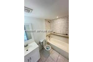 16950 W Dixie Hwy A128 Hwy A128 North Miami Beach, FL 33160 - MLS#A11985043