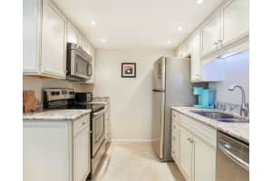 614 Executive Center Dr 102, West Palm Beach