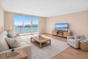 90 Alton Rd 1810 Miami Beach, FL 33139 - MLS#A11985062