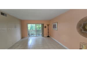 7400 Miami Lakes Dr D305 Miami Lakes, FL 33014 - MLS#A11985068