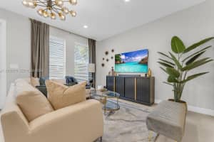 8351 Nw 7th Ct Plantation, FL 33324 - MLS#A11985075