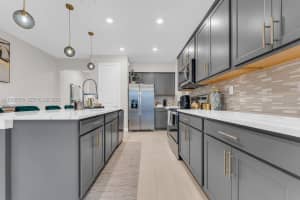 8351 Nw 7th Ct Plantation, FL 33324 - MLS#A11985075