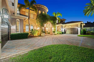 12821 Kapok Ln Davie, FL 33330 - MLS#A11985076