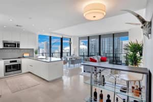 88 Sw 7th St 3511, Miami