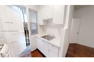 639 12th St 3, Miami Beach