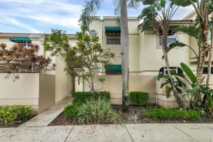 6538 Via Regina 9, Boca Raton