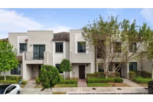 325 Ne 208th Ter, Miami 325 Ne 208th Ter, Miami