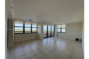 2555 Collins Ave APT 2002, Miami Beach, FL 33140, - MLS#A11985189