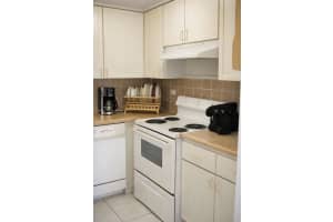 7441 Wayne Ave 1a Miami Beach, FL 33141 - MLS#A11985206