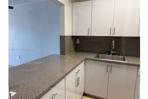 6055 W 19th Ave APT 311, Hialeah, FL 33012, - MLS#A11985219