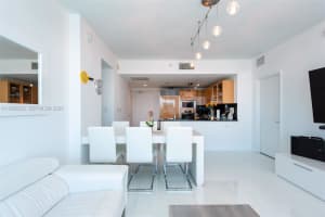 6799 Collins Ave , Miami Beach, FL 33141 - MLS#A11985233