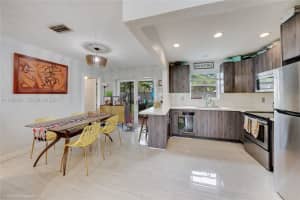 7101 Taylor St Hollywood, FL 33024 - MLS#A11985251