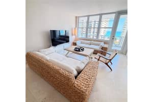 5700 Collins Ave APT 11A, Miami Beach, FL 33140, - MLS#A11985293