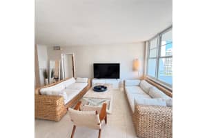 5700 Collins Ave APT 11A, Miami Beach, FL 33140, - MLS#A11985293
