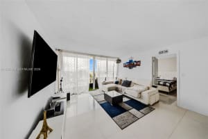 7601 E Treasure Dr 2302 North Bay Village, FL 33141 - MLS#A11985298