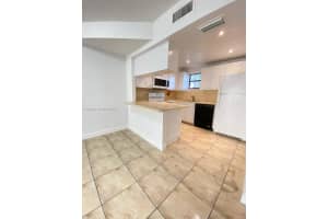 8290 Lake Dr 449 Doral, FL 33166 - MLS#A11985299