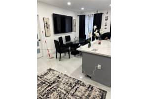 666 Ne 164th Ter, Miami