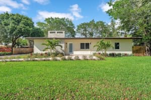 4053 Sw 8th St, Plantation