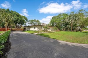 4053 Sw 8th St Plantation, FL 33317 - MLS#A11985324