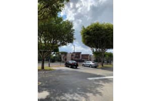 425 W Park Dr 9 Miami, FL 33172 - MLS#A11985363