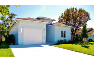 2640 3rd St , Pompano Beach, FL 33069 - MLS#A11985388