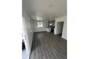 1637 Nw 31st Ave . Miami, FL 33125 - MLS#A11985398