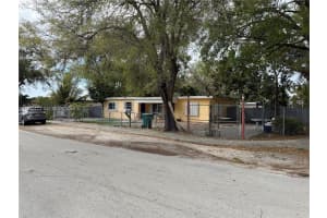 2101 Nw 93rd Ter Miami, FL 33147 - MLS#A11985413