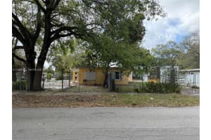 2101 Nw 93rd Ter Miami, FL 33147 - MLS#A11985413