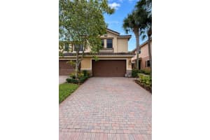 110 E Riverwalk Cir E Plantation, FL 33325 - MLS#A11985455