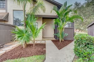 1960 Bayberry Dr 1960, Pembroke Pines
