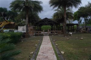  15375 Sw 209 Ave Miami, FL 33187 - MLS#A11985513