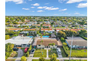 8818 Sw 16th St Miami, FL 33165 - MLS#A11985522