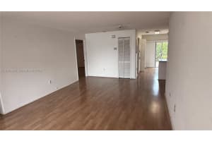 5795 Nw 109th Ave 3 Doral, FL 33178 - MLS#A11985546