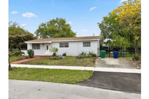 2251 180th Ter , Miami Gardens, FL 33056 - MLS#A11985556