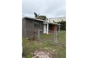 6172 Sw 44th St 1 Davie, FL 33314 - MLS#A11985582