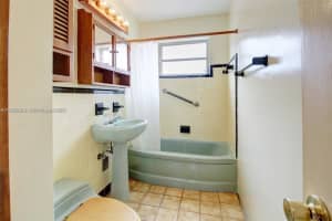 10250 Caribbean Blvd Cutler Bay, FL 33189 - MLS#A11985599