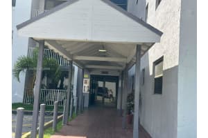 8185 Nw 7th St 319 Miami, FL 33126 - MLS#A11985616