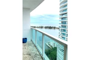 2101 Brickell Ave 2210 Miami, FL 33129 - MLS#A11985643