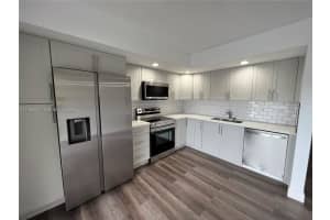 8635 Nw 8th St 211 Miami, FL 33126 - MLS#A11985644