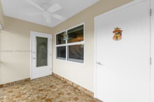 5300 Washington St J218 Hollywood, FL 33021 - MLS#A11985689