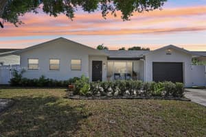8900 7th St , Boca Raton, FL 33433 - MLS#A11985723