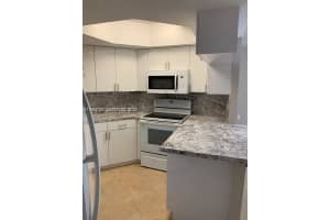 8353 Lake Dr 104 Doral, FL 33166 - MLS#A11985735