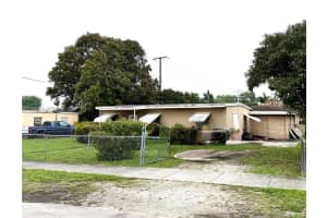 2455 Nw 158th St Miami Gardens, FL 33054 - MLS#A11985740