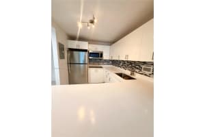 2301 Collins Ave 311, Miami Beach