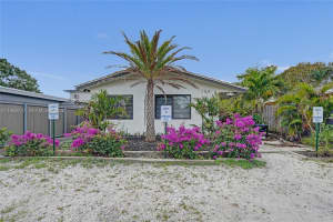 754 Ne 40th St B Fort Lauderdale, FL 33334 - MLS#A11985747